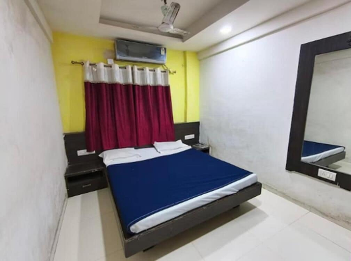 Room 2, Hotel New Punjab, Nashik