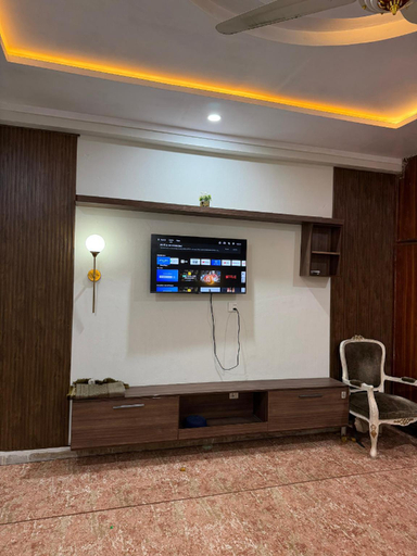 Others 5, Lal Apartment, Islamabad