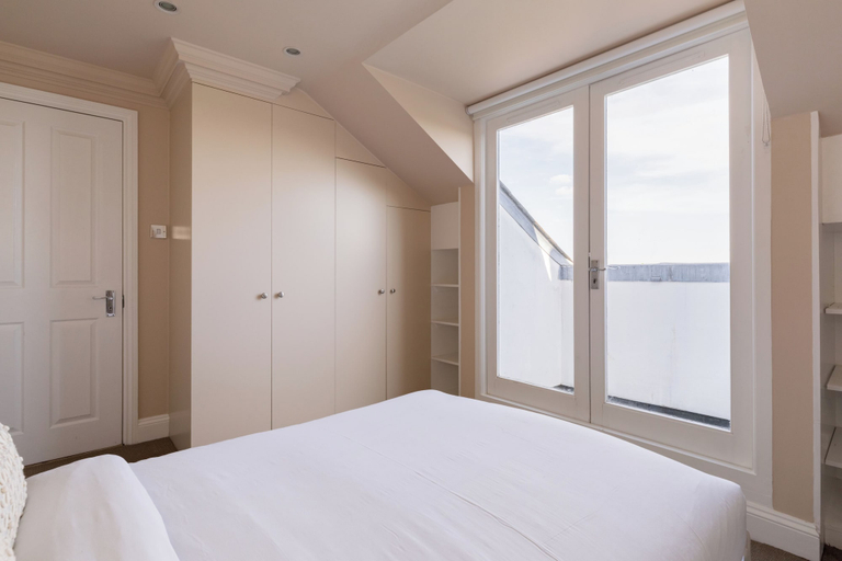 Room 2, The Steele Blue House, London