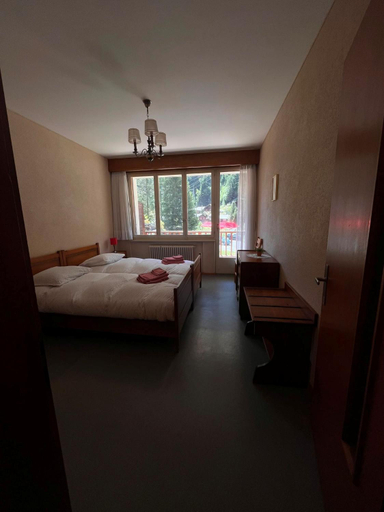 Bedroom 2, Hotel Grand-Combin, Entremont