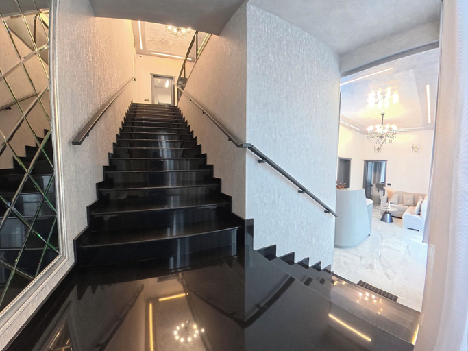 Interior 4, Leader Hotel