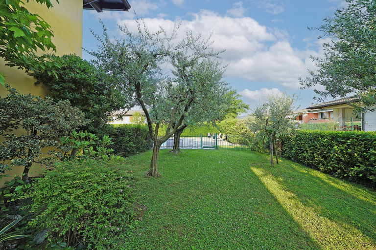 Room 2, Raffa Holiday in Raffa, Brescia
