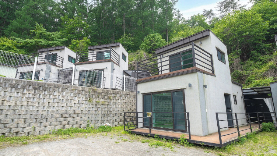 Exterior & Views 2, Hongcheon Stone Brown Pension, Chuncheon