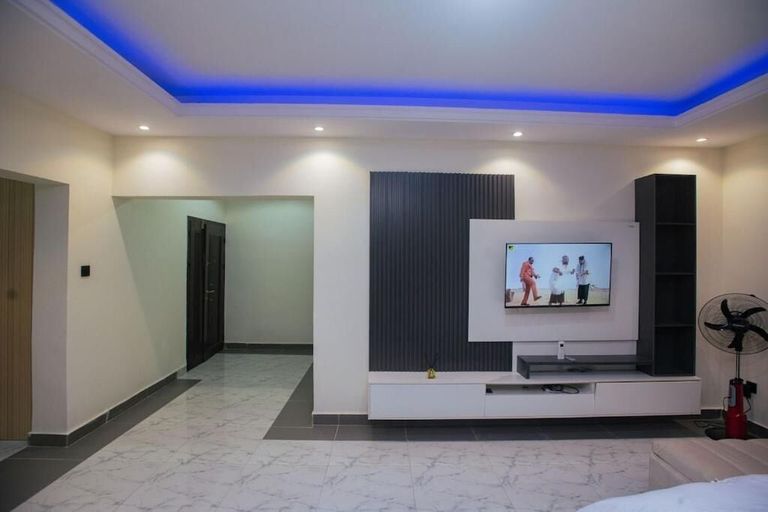 Room 5, Bamik Apartment, AbujaMun