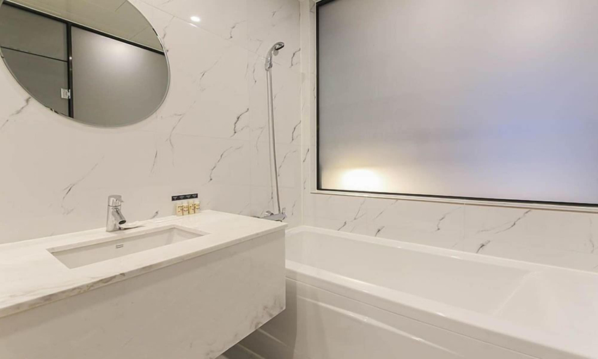 Bathroom 3, Gimhae Perfect Hotel, Gimhae