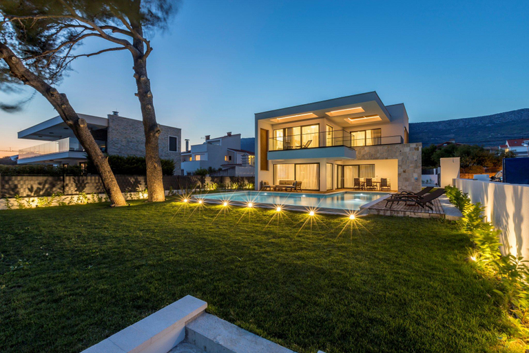 Exterior & Views 1, Glamorous Kastela Villa 4 Bedrooms Villa Seafront Paradise Private Pool, Kaštela