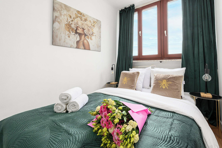 Room 5, City Center Flat for Families, Warsaw