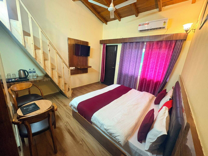 Bedroom 2, Damyanti Hotel And Resort, Nainital