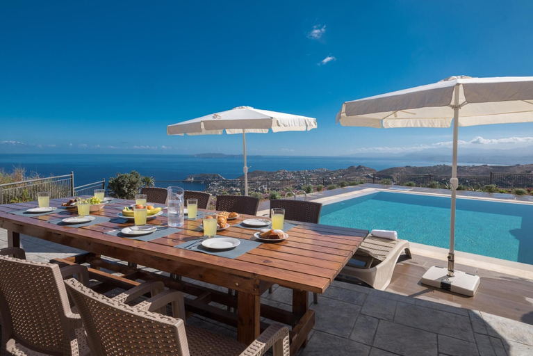 Food & Drinks, Eolos, Crete