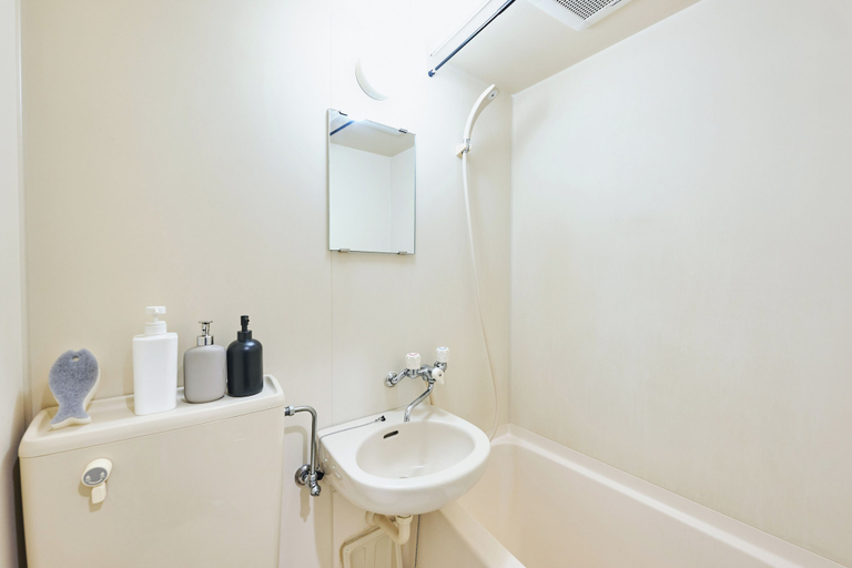 Bathroom, Tokyo Shinjyuku Cyber Room, Shinjuku