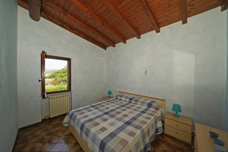 Room 3, Raffa Holiday in Raffa, Brescia