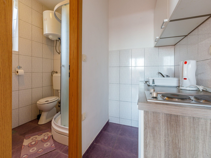Bathroom 4, Apartments Carmen, Crikvenica