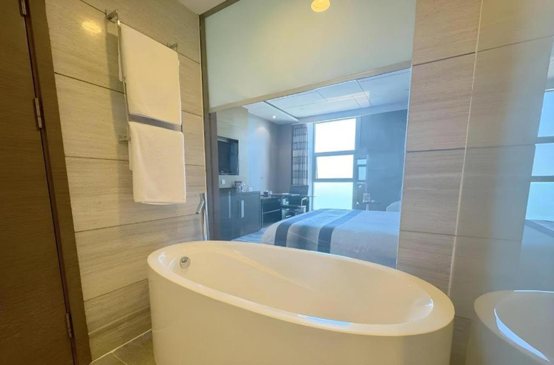 Bathroom 5, Brigh Radiance Hotel Yantai, Yantai