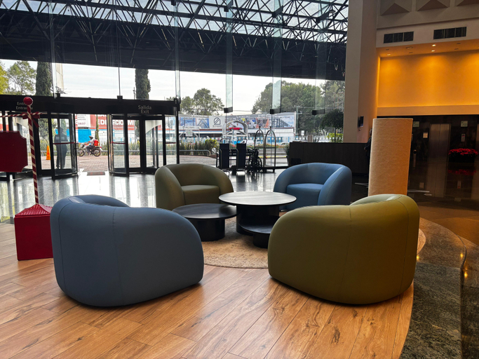 Public Area 3, Holiday Inn MEXICO DALI AIRPORT by IHG, Mexico City