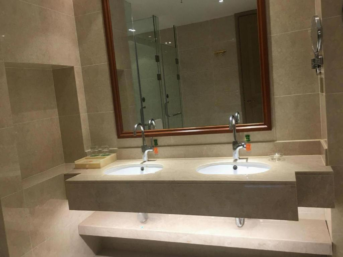 Bathroom 3, Vienna Hotel Xinfeng West High-Speed Railway Station, Ganzhou