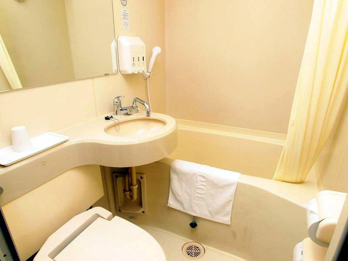 Bathroom 3, Toyoko Inn Toyama-eki Sinkansen-guchi No.1, Toyama