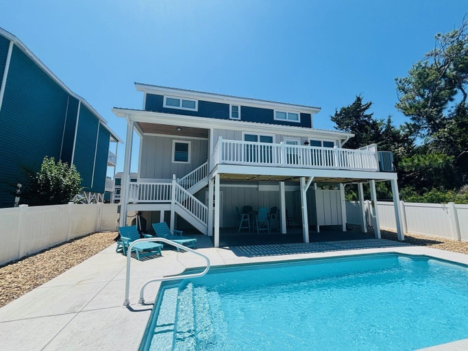 Pool 5, Buckeye's At The Beach 3 Bedroom Home by RedAwning, Brunswick