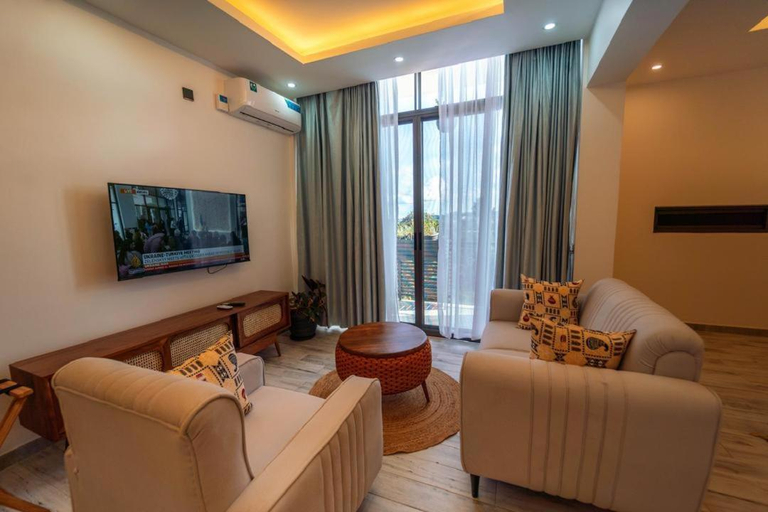 4, The Mist Hotel Entebbe, Busiiro