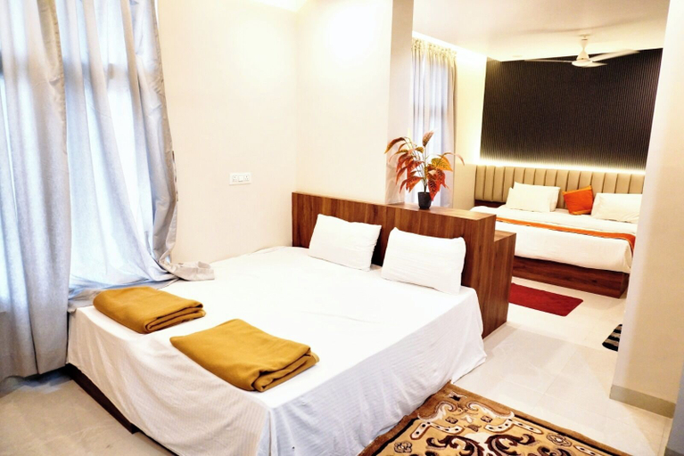 Room 3, Radhakrishna Executive Lodge, Osmanabad
