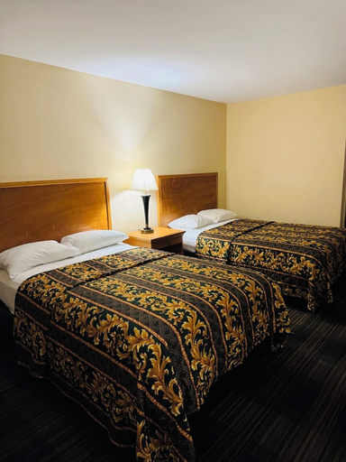 Bedroom 4, EXECUTIVE INN, Chesterfield