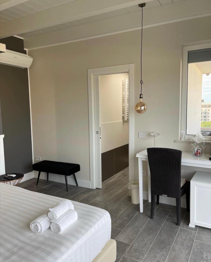 Bedroom 3, 18 Dante Luxury Suites, Cagliari