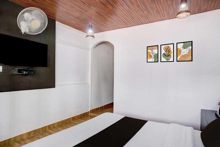 Room 2, Collection O Police Bazar Shillong, East Khasi Hills