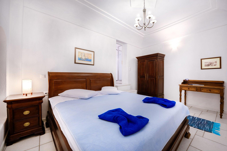 3, Deluxe Santorini Villa  Villa Romantic  1 Bedroom  Wonderful Sea Views, South Aegean