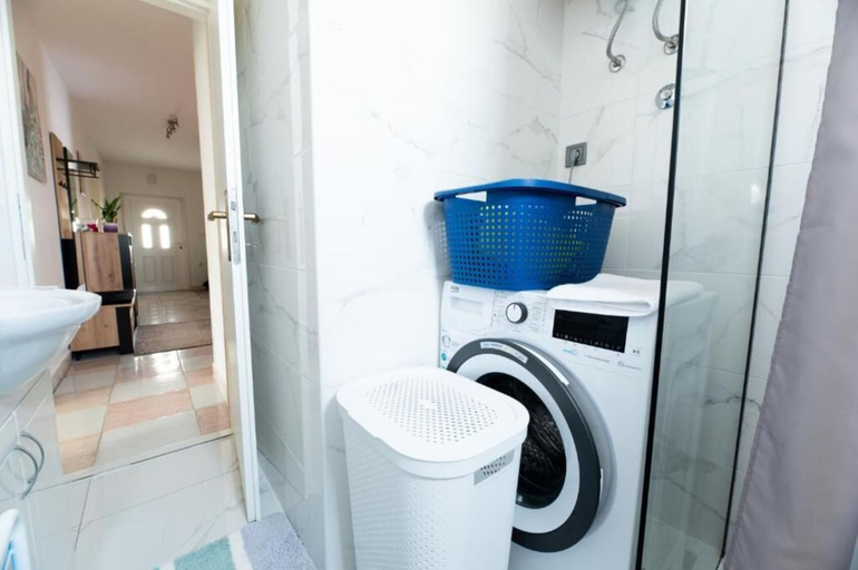 Bathroom 3, House Bistre With Private Pool, Ražanac