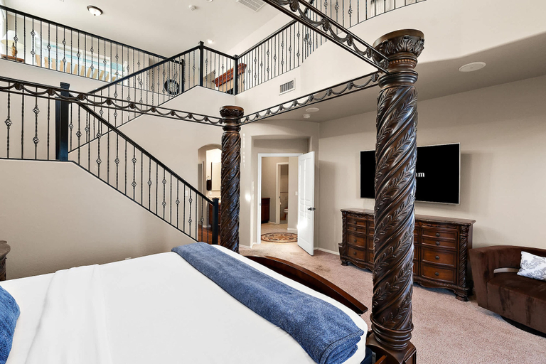 Room 4, Sleeps 14 Pool Spa Fire Pit Billiards EV Plug, Maricopa