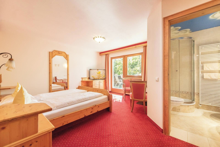 Bedroom 5, APIPURA hotel rinner, Bolzano