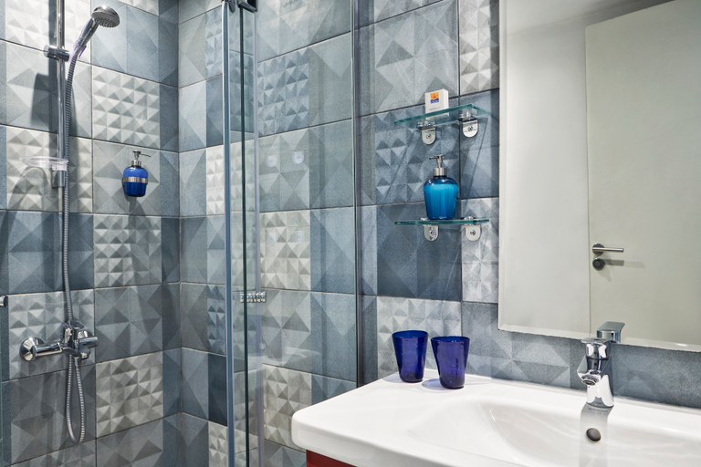 Bathroom 4, Turtle's Inn, Al-Ghurdaqah 2