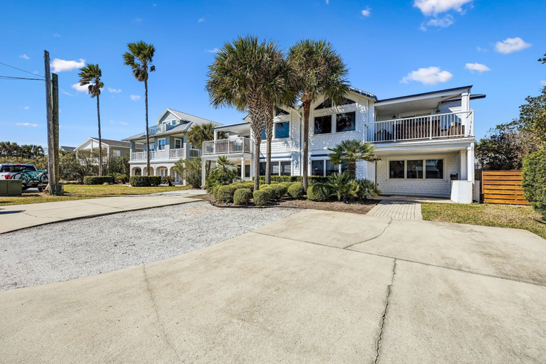 Exterior 4, 733a And B Tarpon Avenue 6 Bedroom Home, Nassau