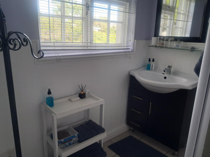 Bathroom 3, Franmarel, Eden