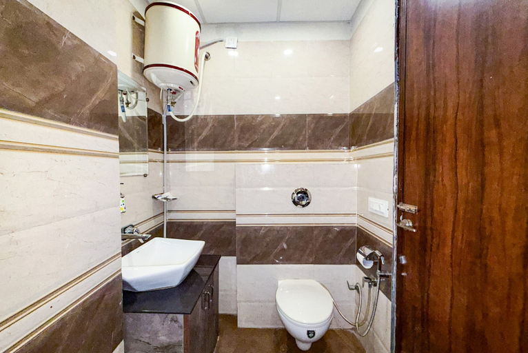 Bathroom 4, Pineberry Hotels, Amritsar