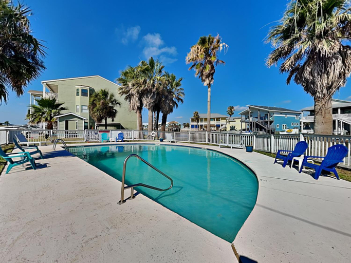 Sport & Beauty 2, Kontiki Beach 222, Aransas