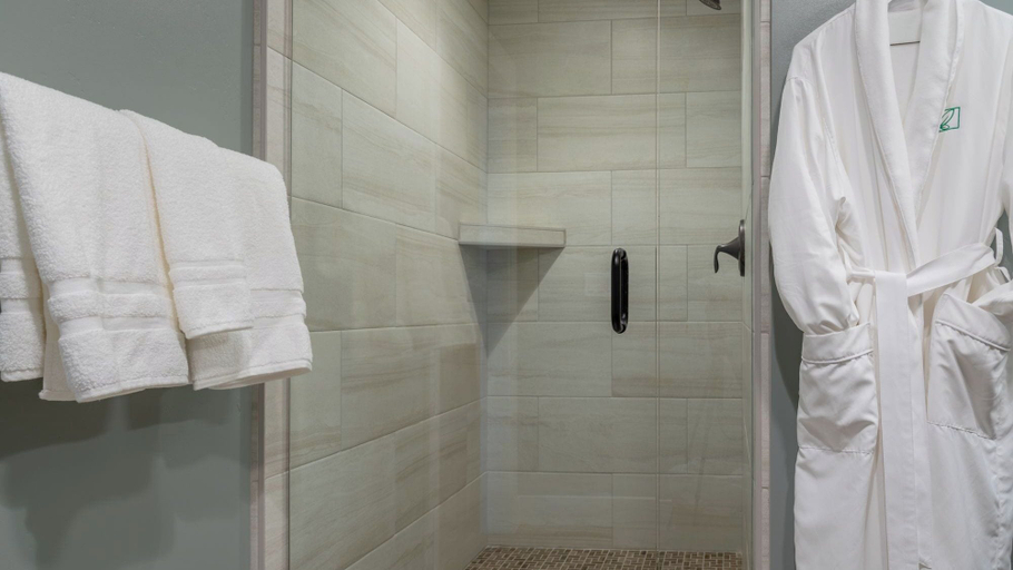 Interior 4, Paso Park Suites by Avantstay Park-view Balcony Downtown Paso Robles, San Luis Obispo