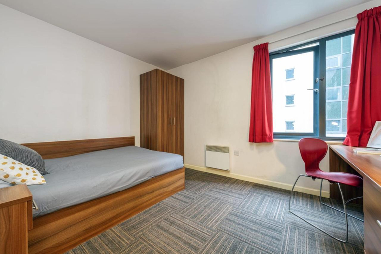 Bedroom 2, For Students Only 115 Bagot Street in Birmingham, Birmingham