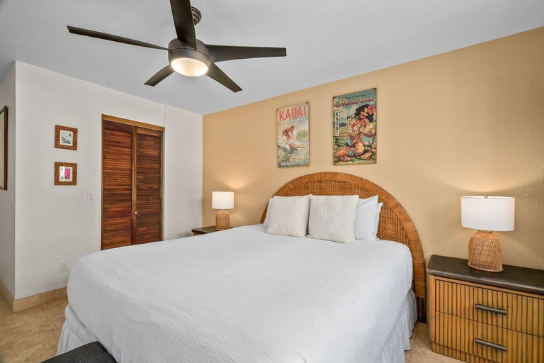 Room 5, Kauai Kahala At Poipu Kai 212 1 Bedroom Condo, Kauai