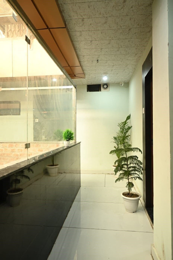 Bathroom 5, HOTEL ROSHAN, Varanasi