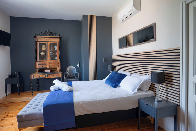 Room 2, Maison Bacchus 31, Haute-Garonne