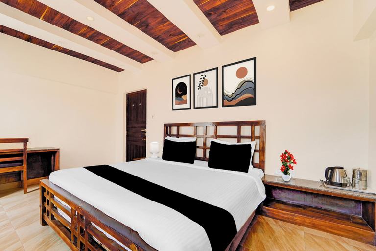Room 2, Collection O Charing Cross Ooty, The Nilgiris
