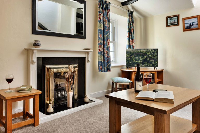 Living room 2, Charming Snowdonia Cottage for 4, Cumbria