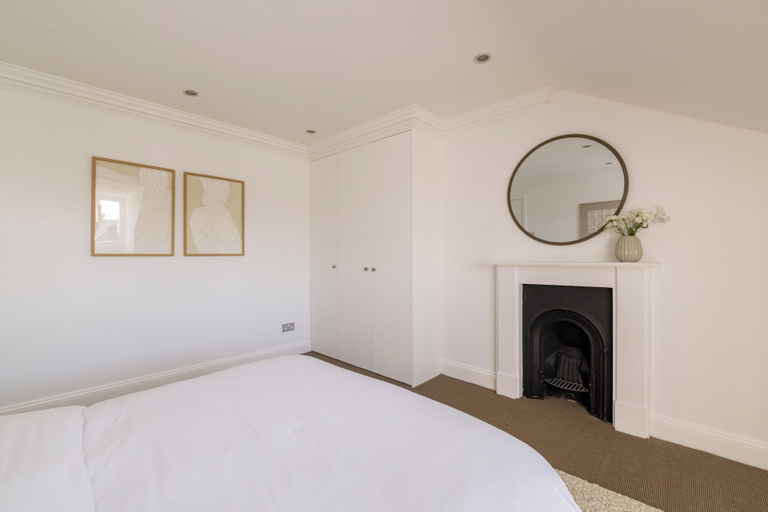 Room 4, The Steele Blue House, London