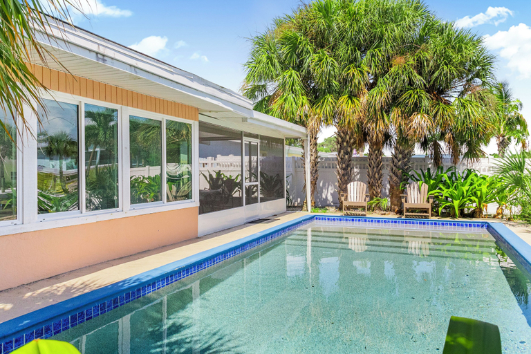 Others 1, Island home in paradise, Sarasota