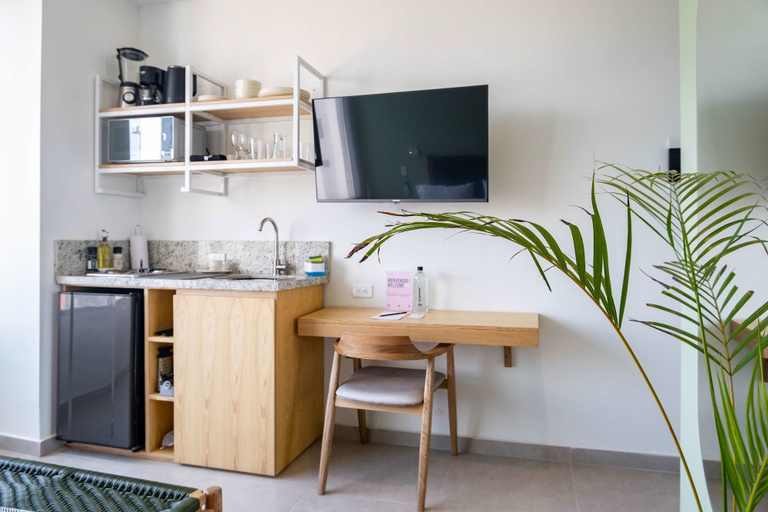 Room 3, w Idyllic 3BR w Vibrant Terrace in CTG, Cartagena de Indias