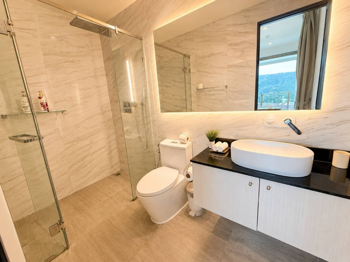 Bathroom 4, Fully Seaview 2BR Apartment, Walk to Kamala Beach, Pulau Phuket