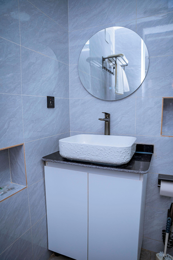 Bathroom 3, Ink & S Apartment Hotel, Gasabo