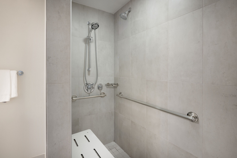 Bathroom 4, Embassy Suites by Hilton Charlotte Concord Golf Resort & Spa, Cabarrus
