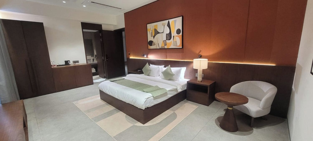Room 4, Kiwa Banquet & Hotels, Gandhinagar