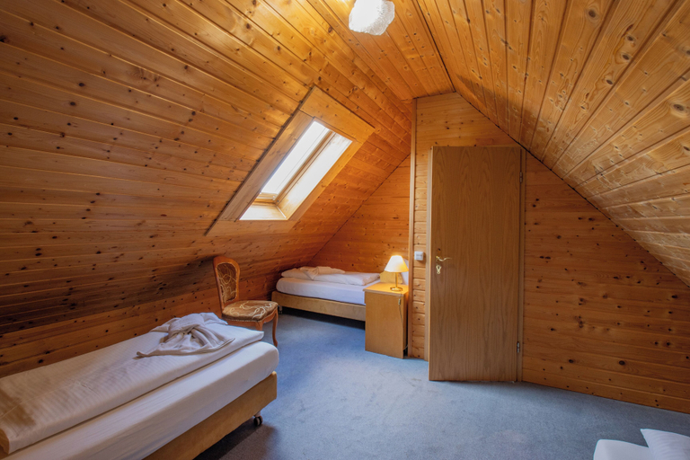 Bedroom 3, Hotel Garni Zwickau Mosel, Zwickau
